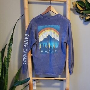 Gildan Blue BANFF Graphic Crewneck Long Sleeve T Shirt